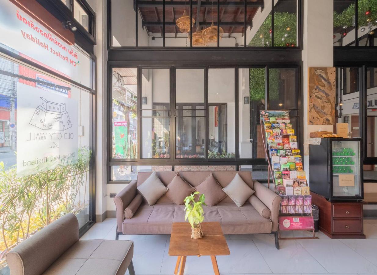 The Old City Wall Inn Chiang Mai Extérieur photo