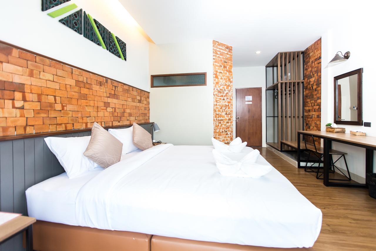The Old City Wall Inn Chiang Mai Extérieur photo
