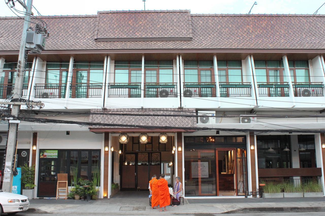 The Old City Wall Inn Chiang Mai Extérieur photo
