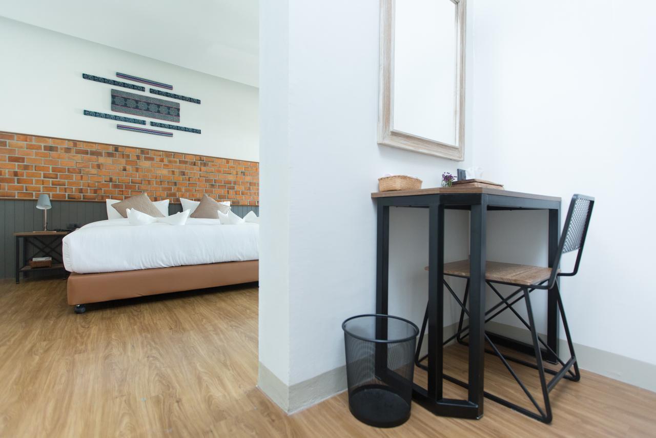 The Old City Wall Inn Chiang Mai Extérieur photo