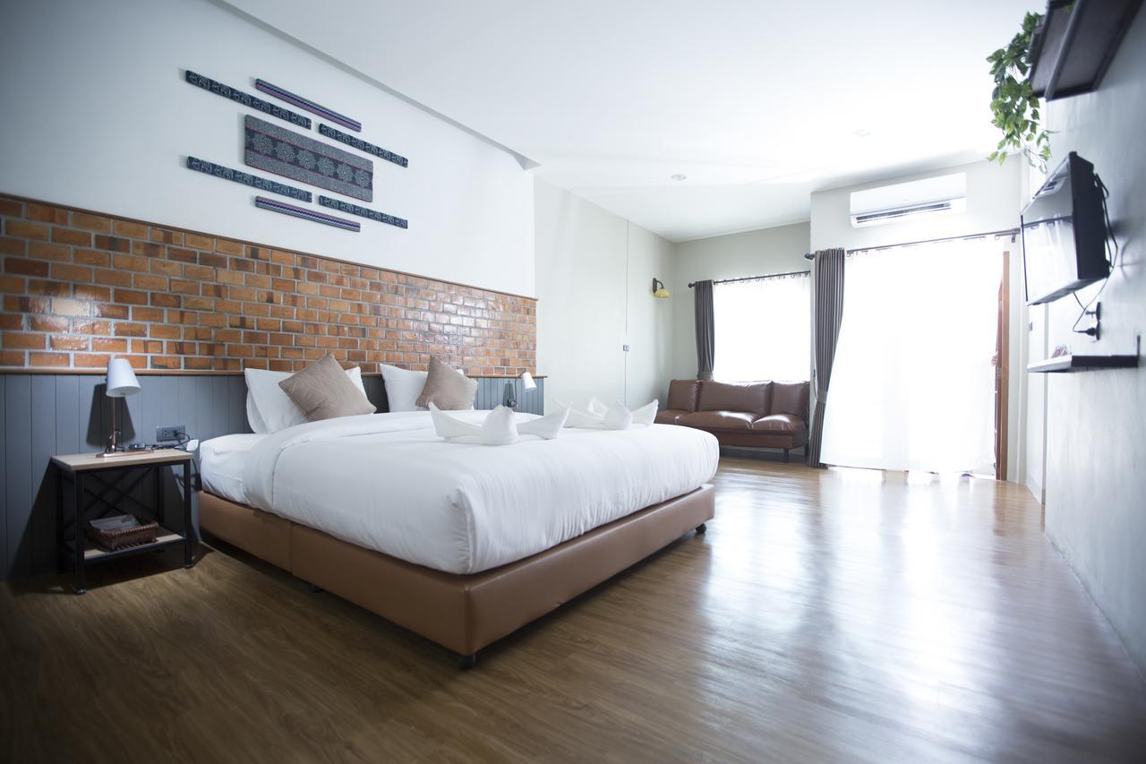 The Old City Wall Inn Chiang Mai Extérieur photo