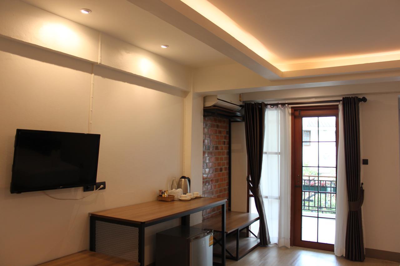 The Old City Wall Inn Chiang Mai Extérieur photo