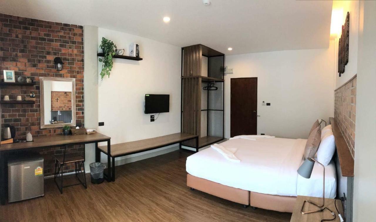 The Old City Wall Inn Chiang Mai Extérieur photo